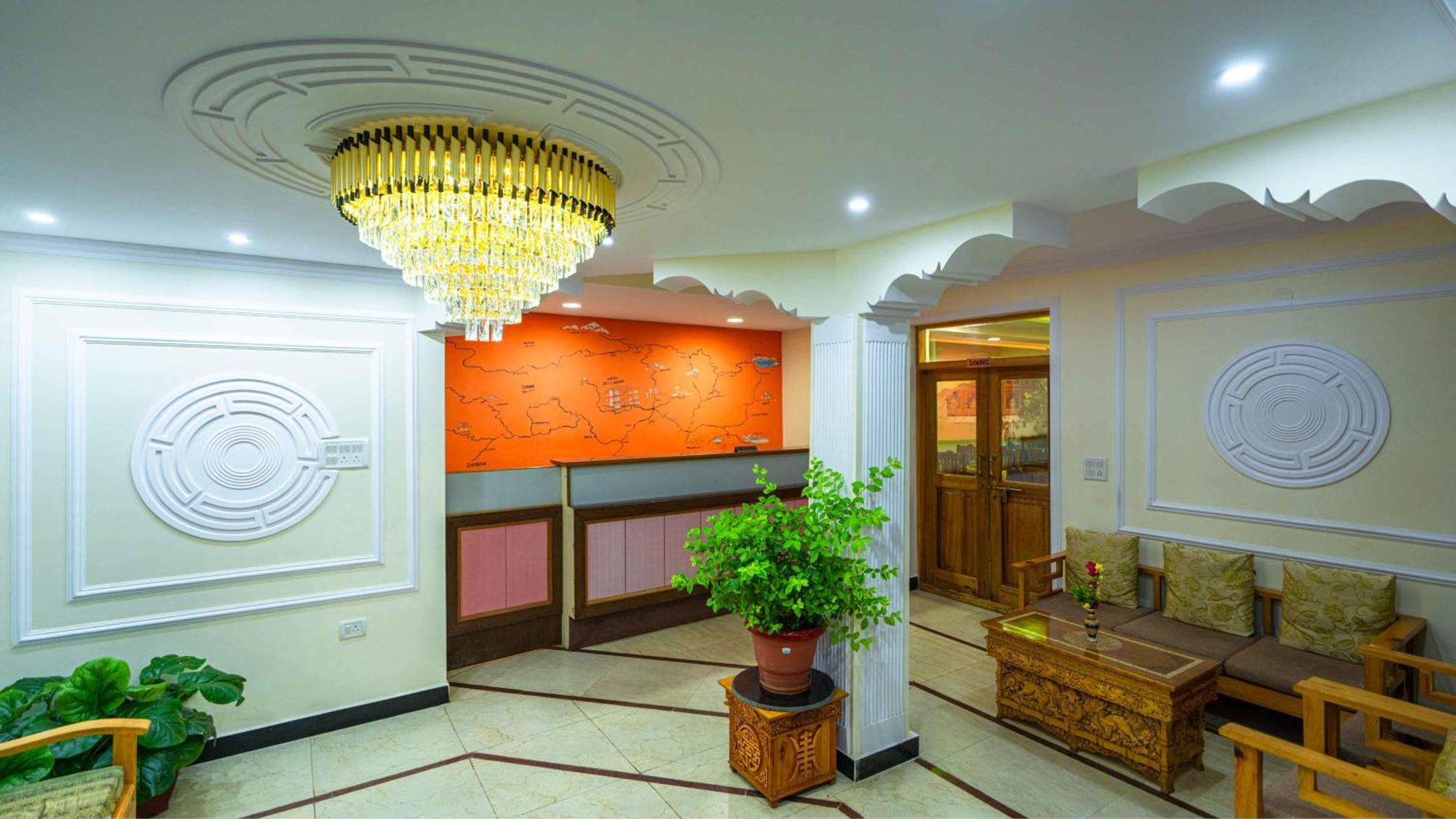 Hotel Om Ladakh Leh Kültér fotó