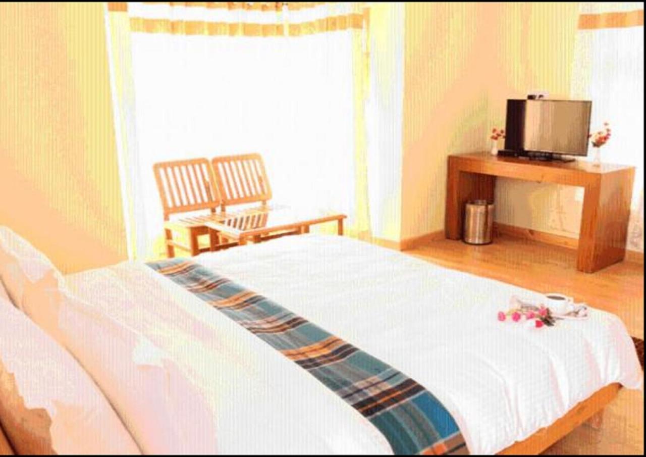 Hotel Om Ladakh Leh Kültér fotó